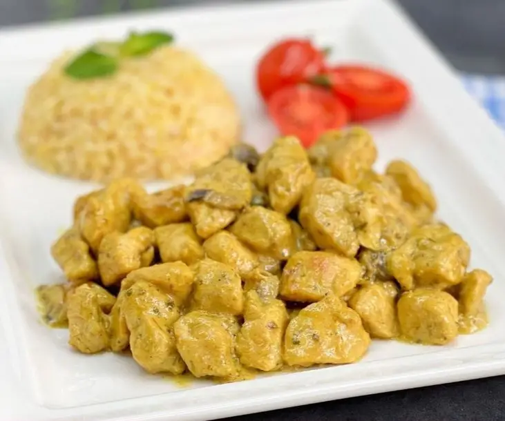 Kremalı mantarlı tavuk 