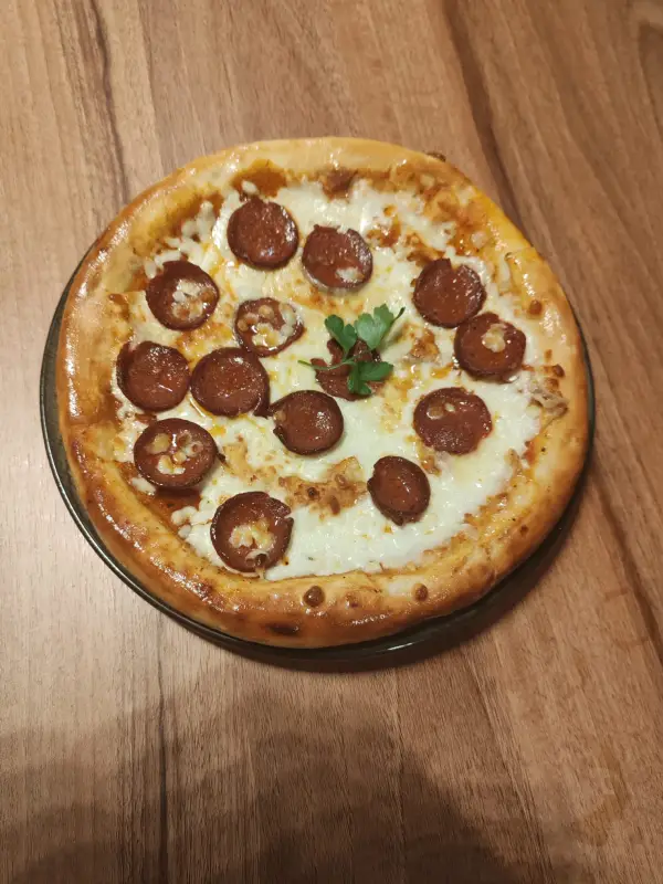 sucuklu pizza